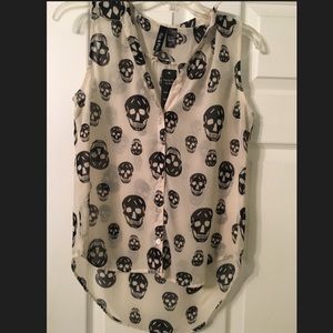 Skull chiffon sleeveless top